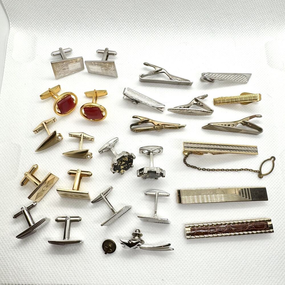 Lot of 26 Vtg Cufflinks Tie Clips Pins Silver Gold Tone Pioneer Swank Speidel